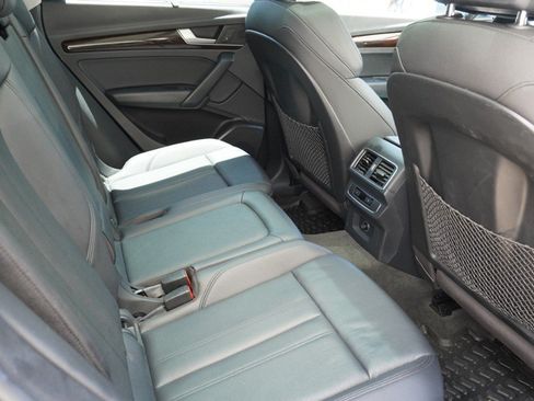 Used 2018 Audi Q5 2.0T Premium Plus w/ Premium Plus Package AWD/4WD image 11