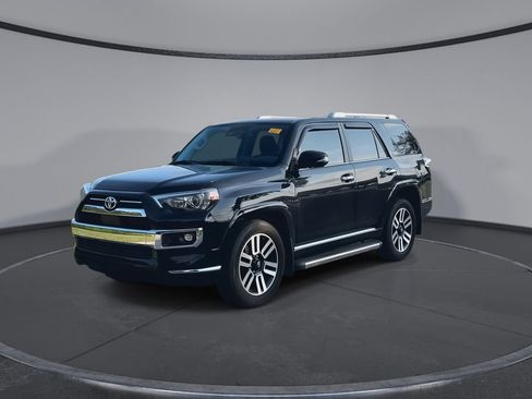Used 2024 Toyota 4Runner Limited RWD image 4