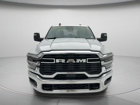 Used 2025 RAM 2500 Big Horn AWD/4WD image 2