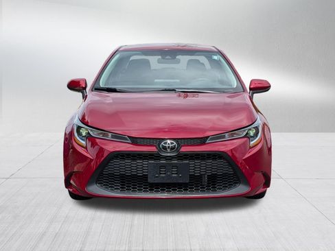 Used 2022 Toyota Corolla LE FWD image 2