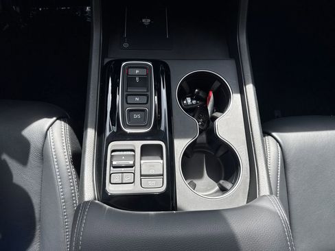 Certified 2025 Honda Pilot EX-L image 19