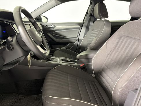 Used 2024 Volkswagen Jetta Sport FWD image 8