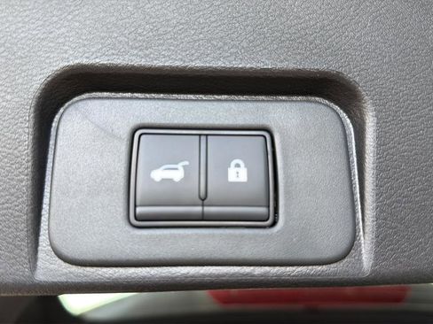 New 2026 Nissan Rogue SV AWD/4WD image 18
