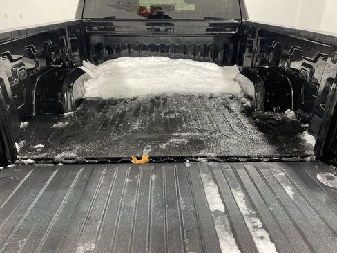 Used 2019 Chevrolet Silverado 1500 LT image 24