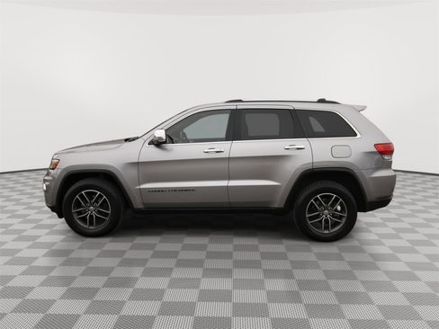 Used 2018 Jeep Grand Cherokee Limited image 21