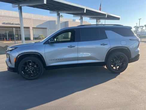 Used 2024 Chevrolet Traverse RS w/ LPO, Floor Liner Package image 8