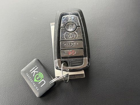 Used 2024 Lincoln Aviator Reserve image 30