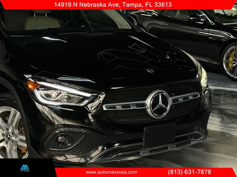 Used 2021 Mercedes-Benz GLA 250 4MATIC w/ Premium Package image 2