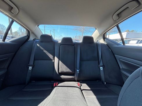 Used 2025 Nissan Altima 2.5 SV image 39