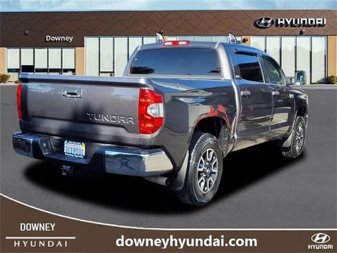 Used 2015 Toyota Tundra SR5 w/ TRD Off Road Package image 4