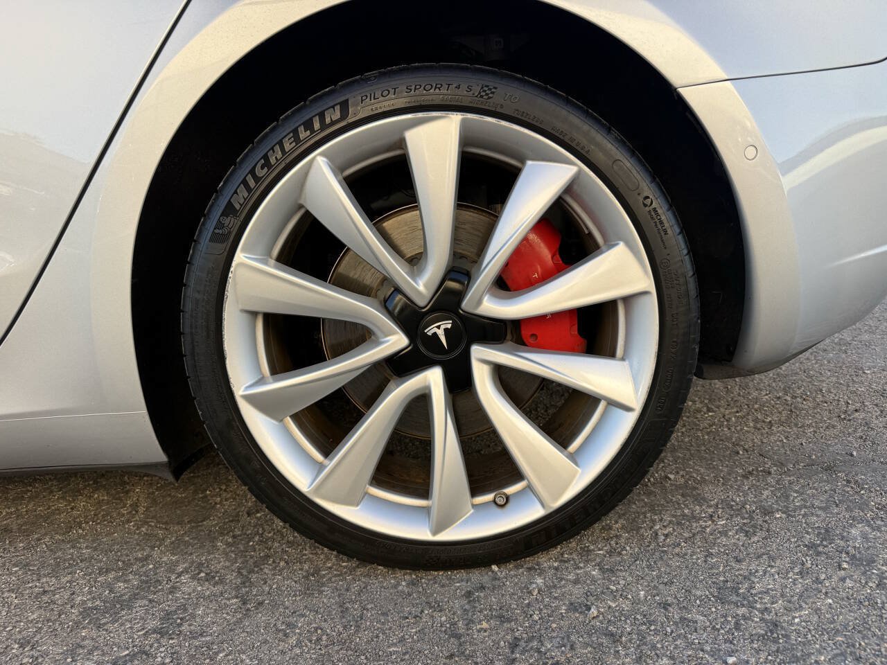 Used 2018 Tesla Model 3 Performance AWD/4WD image 23