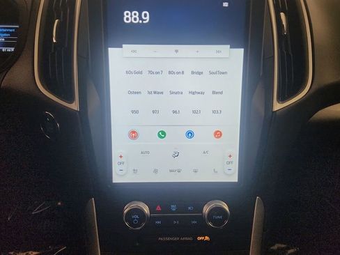 Used 2023 Ford Edge SEL w/ Convenience Package AWD/4WD image 15