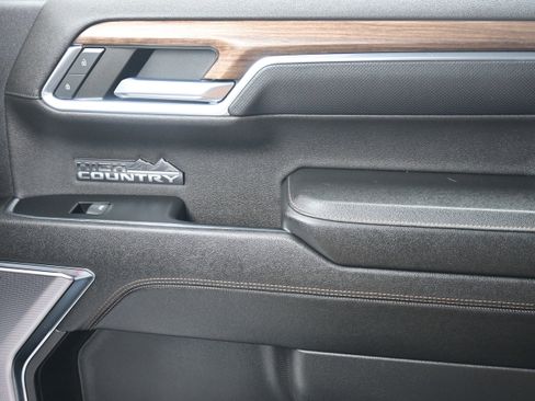 Used 2023 Chevrolet Silverado 1500 High Country w/ Technology Package image 33