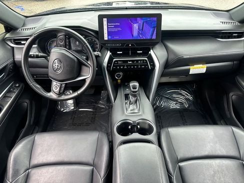 Certified 2023 Toyota Venza XLE image 21