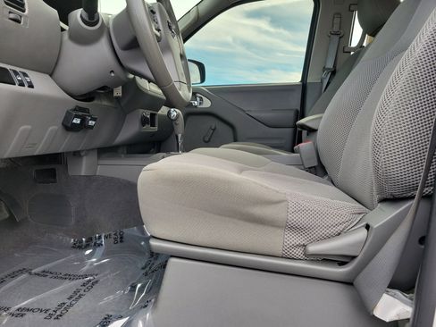 Certified 2019 Nissan Frontier S image 16
