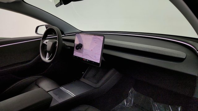 Used 2025 Tesla Model 3 RWD image 32