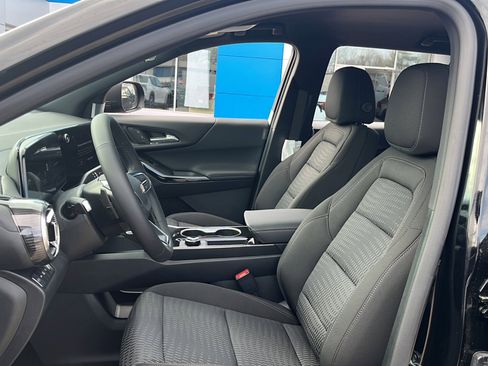 New 2026 Chevrolet Equinox LT w/ Convenience Package II AWD/4WD image 12