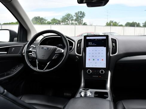 Used 2021 Ford Edge SEL w/ Convenience Package FWD image 24
