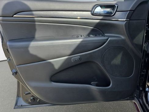 Used 2020 Jeep Grand Cherokee High Altitude image 30