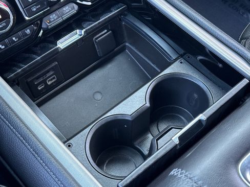 Used 2021 GMC Yukon XL Denali w/ LPO, Illumination Package image 49