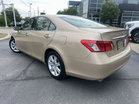 Used 2009 Lexus ES 350 FWD image 2