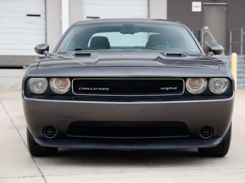 Used 2013 Dodge Challenger SXT RWD image 17