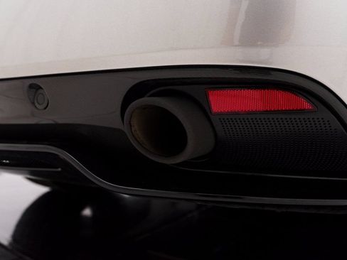 Used 2016 Aston Martin DB9 GT RWD image 41