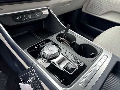 New 2026 Kia Carnival EX image 20