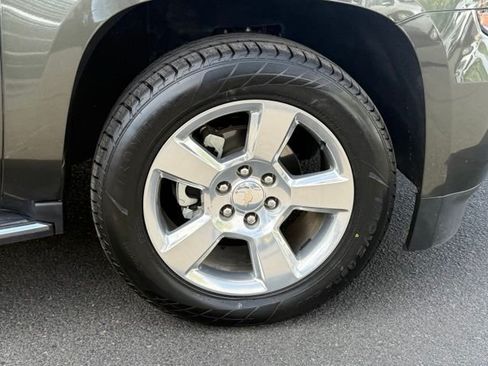 Used 2019 Chevrolet Tahoe Premier AWD/4WD image 29