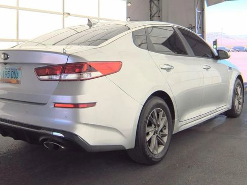 Used 2020 Kia Optima LX FWD image 4
