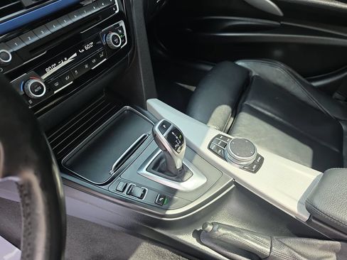 Used 2018 BMW 340i xDrive Sedan w/ Premium Package AWD/4WD image 25