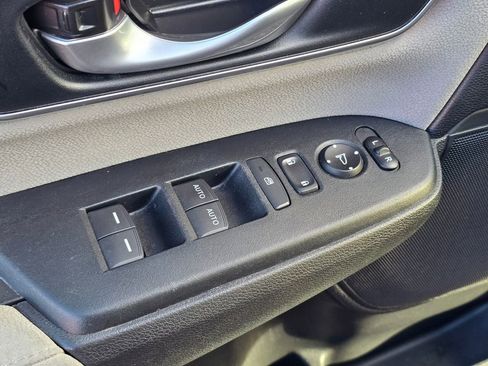 Used 2019 Honda CR-V EX image 22