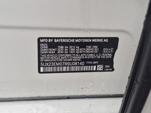 Used 2024 BMW X7 xDrive40i w/ Premium Package AWD/4WD image 32