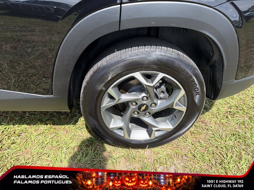 Used 2025 Chevrolet Trax LT w/ Driver Confidence Package FWD image 11
