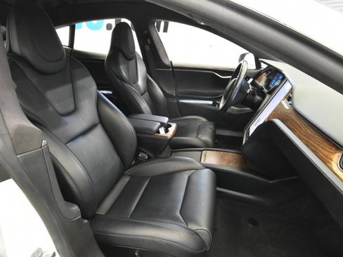 Used 2019 Tesla Model S Long Range image 15