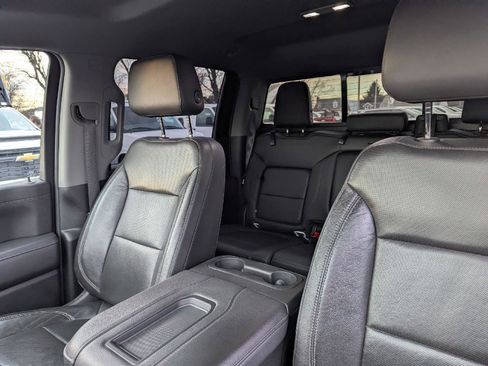 Used 2020 Chevrolet Silverado 1500 LTZ w/ LTZ Convenience Package image 28