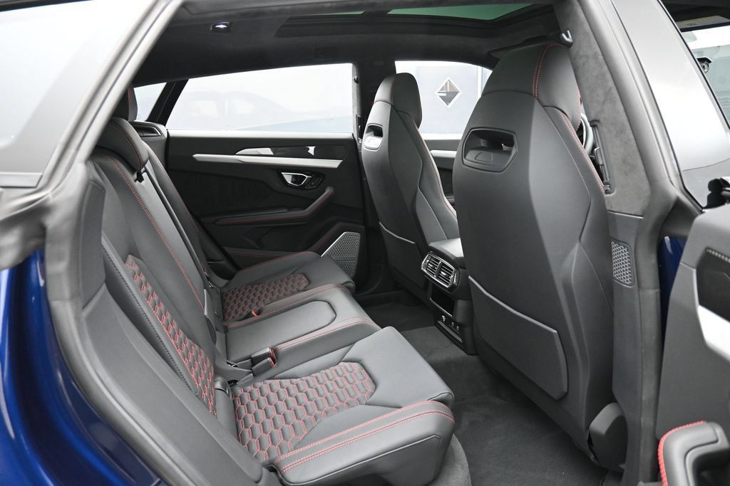 Used 2023 Lamborghini Urus S AWD/4WD image 29