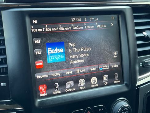 Used 2014 RAM 1500 Sport image 19