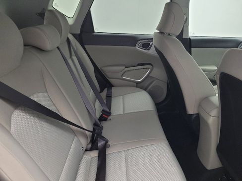 Used 2021 Kia Soul LX FWD image 19