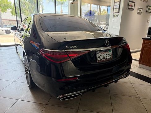 Used 2022 Mercedes-Benz S 580 4MATIC Sedan image 4