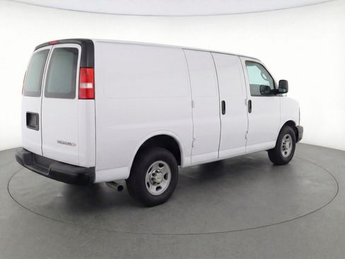 Used 2023 Chevrolet Express 3500 LS RWD image 9