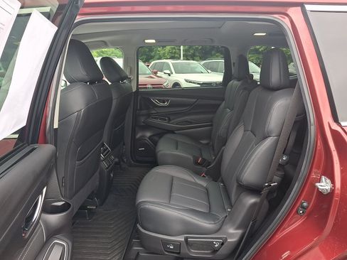 Certified 2025 Subaru Ascent Limited AWD/4WD image 10