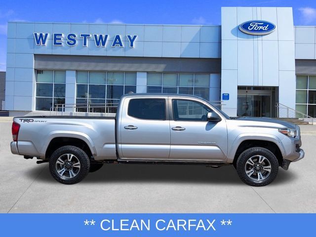 Used 2016 Toyota Tacoma TRD Sport w/ Premium & Technology Package RWD image 2