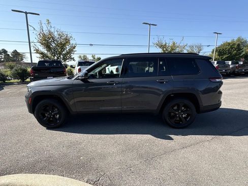 New 2025 Jeep Grand Cherokee L Altitude AWD/4WD image 4