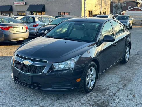 Used 2014 Chevrolet Cruze LT image 3