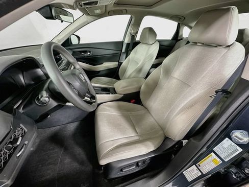 Certified 2023 Honda Accord EX image 28