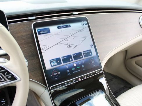 Used 2022 Mercedes-Benz EQS 450+ Sedan image 18