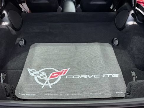 Used 2000 Chevrolet Corvette Coupe w/ Performance Handling Pkg RWD image 19