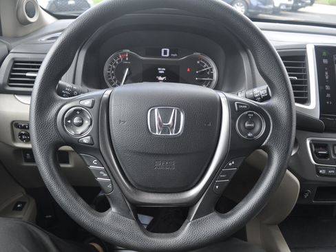 Used 2016 Honda Pilot EX image 19