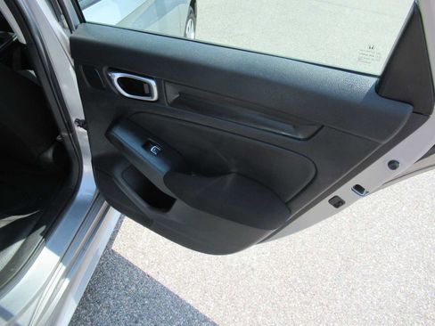 Used 2023 Honda Civic LX image 19